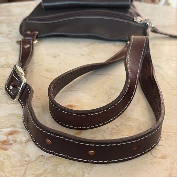 JMB Canada Kora Leather Crossbody Bag
Brown - Picture 9 of 14